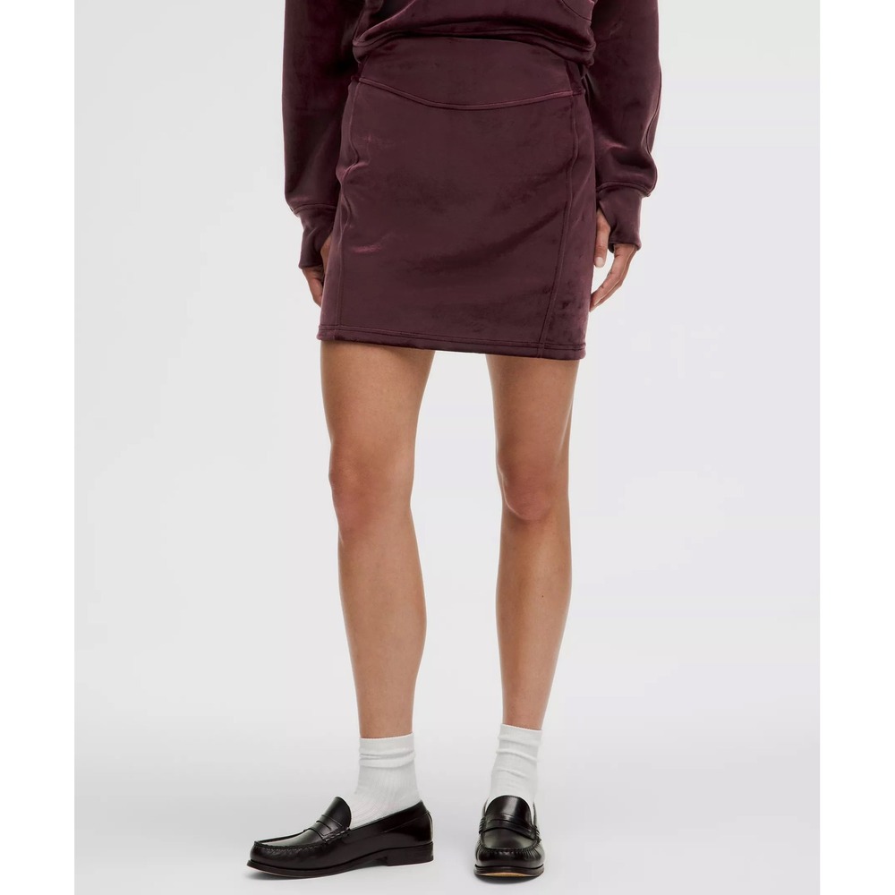 NWT LULULEMON Scuba High Rise Mini Skirt *Velvet / Size Small / NWT